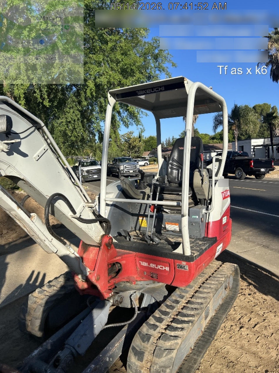 2022 TAKEUCHI TB235-2R