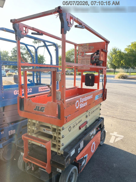 2022 JLG ES1932