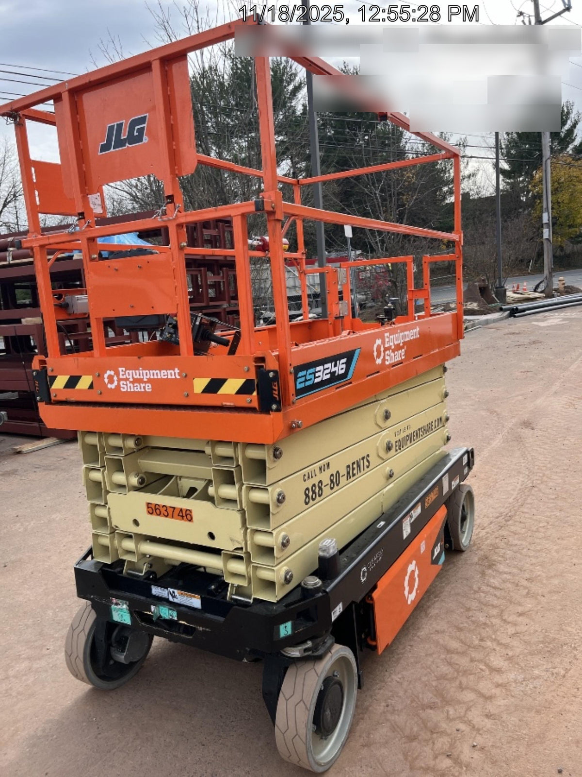 2025 JLG ES3246
