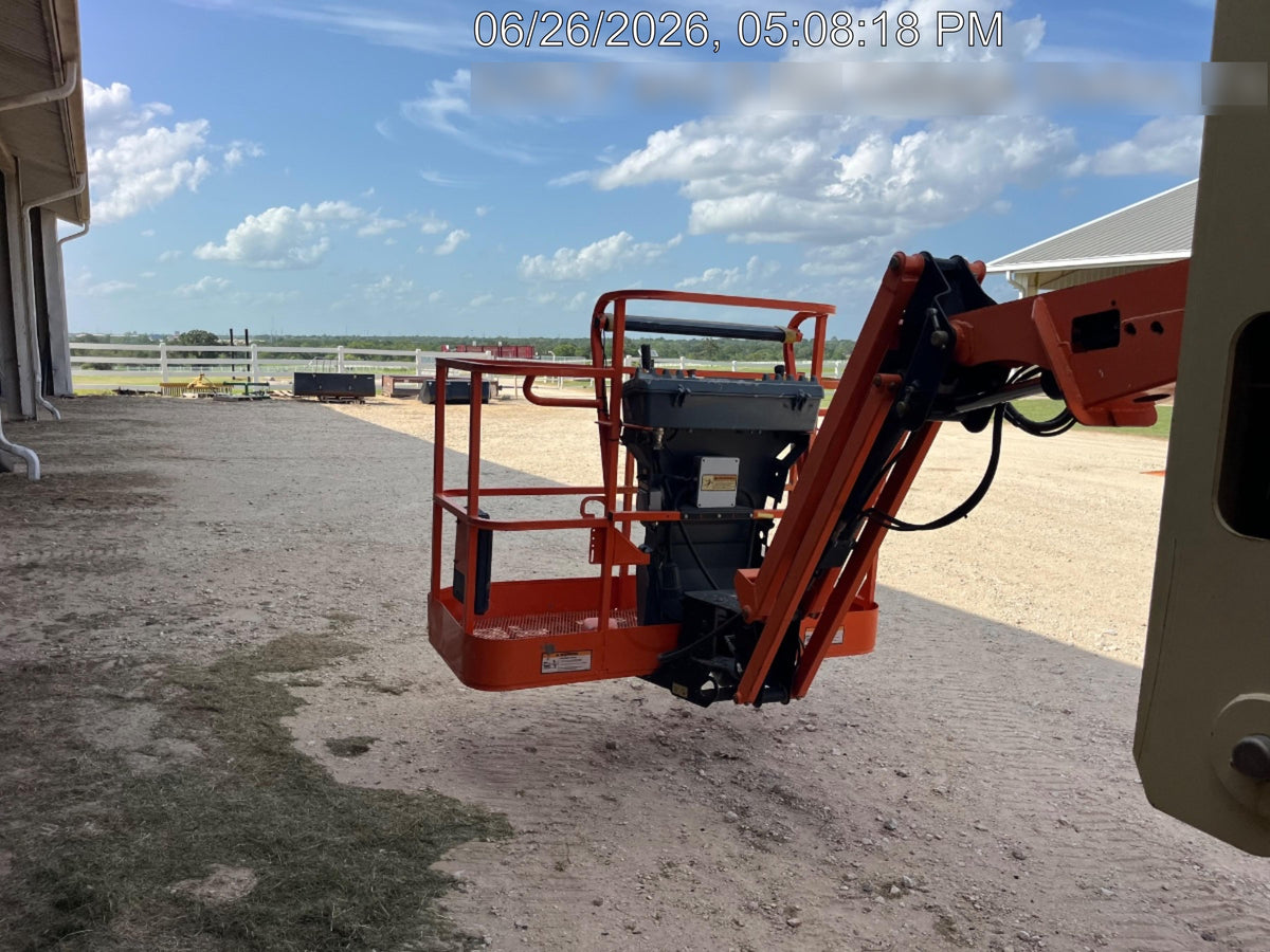2019 JLG 450AJ