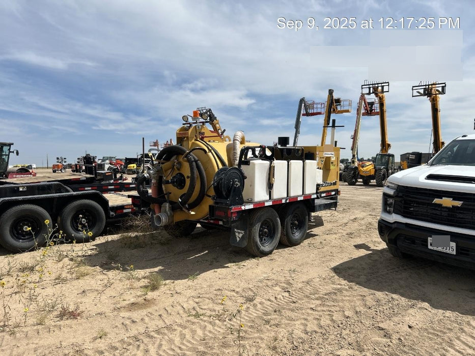 2022 VAC-TRON LP573XDT