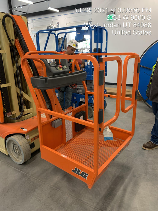 2021 JLG 26E