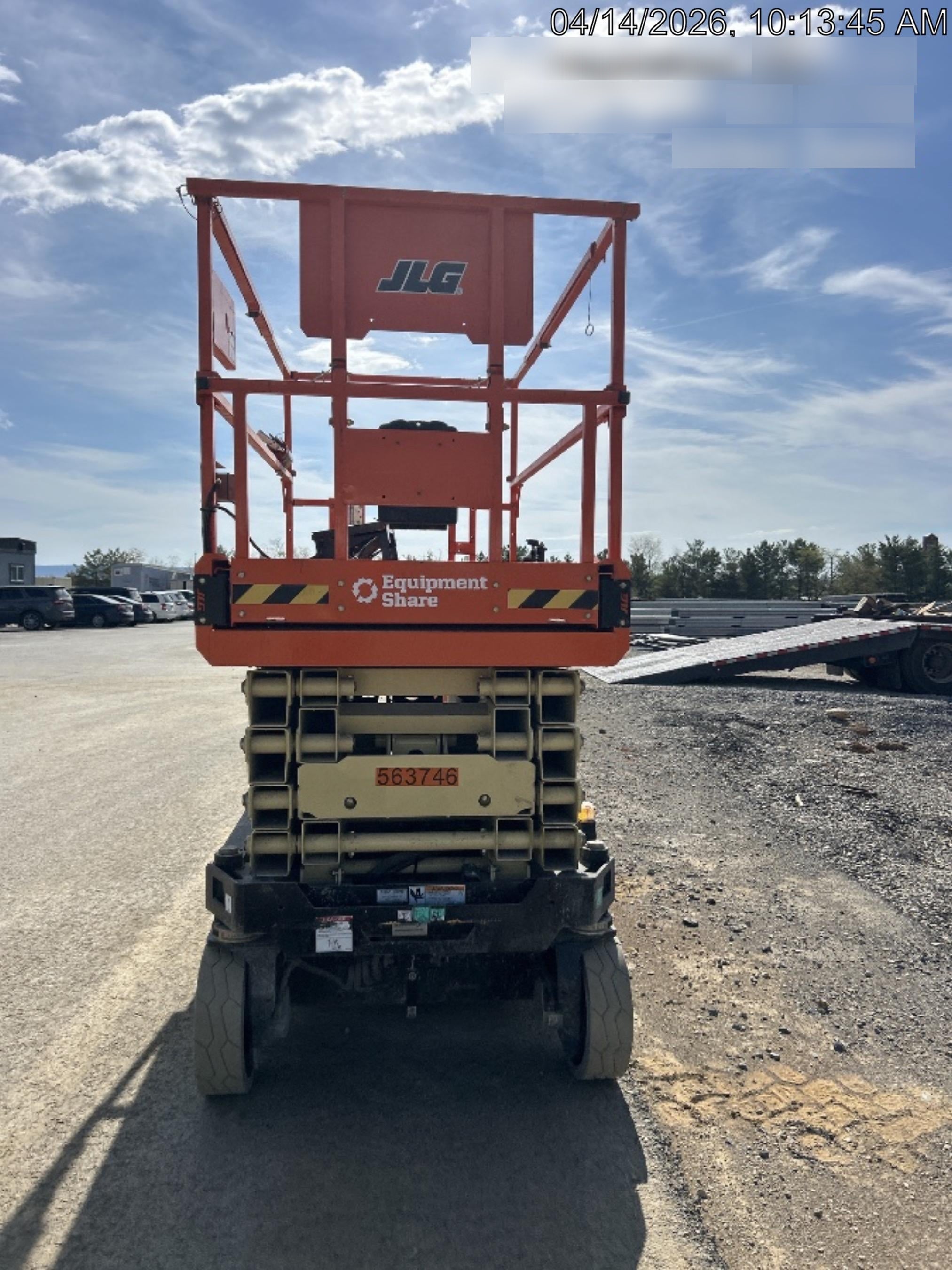 2025 JLG ES3246