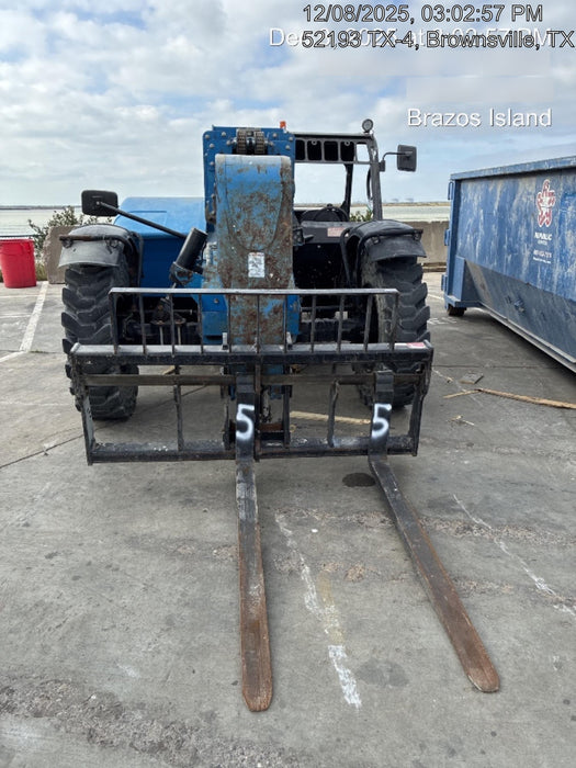 2018 Genie GTH-844 Genie GTH-844 w/Open ROPS, Solid Tires, beacon/work lights, 60" carriage/forks