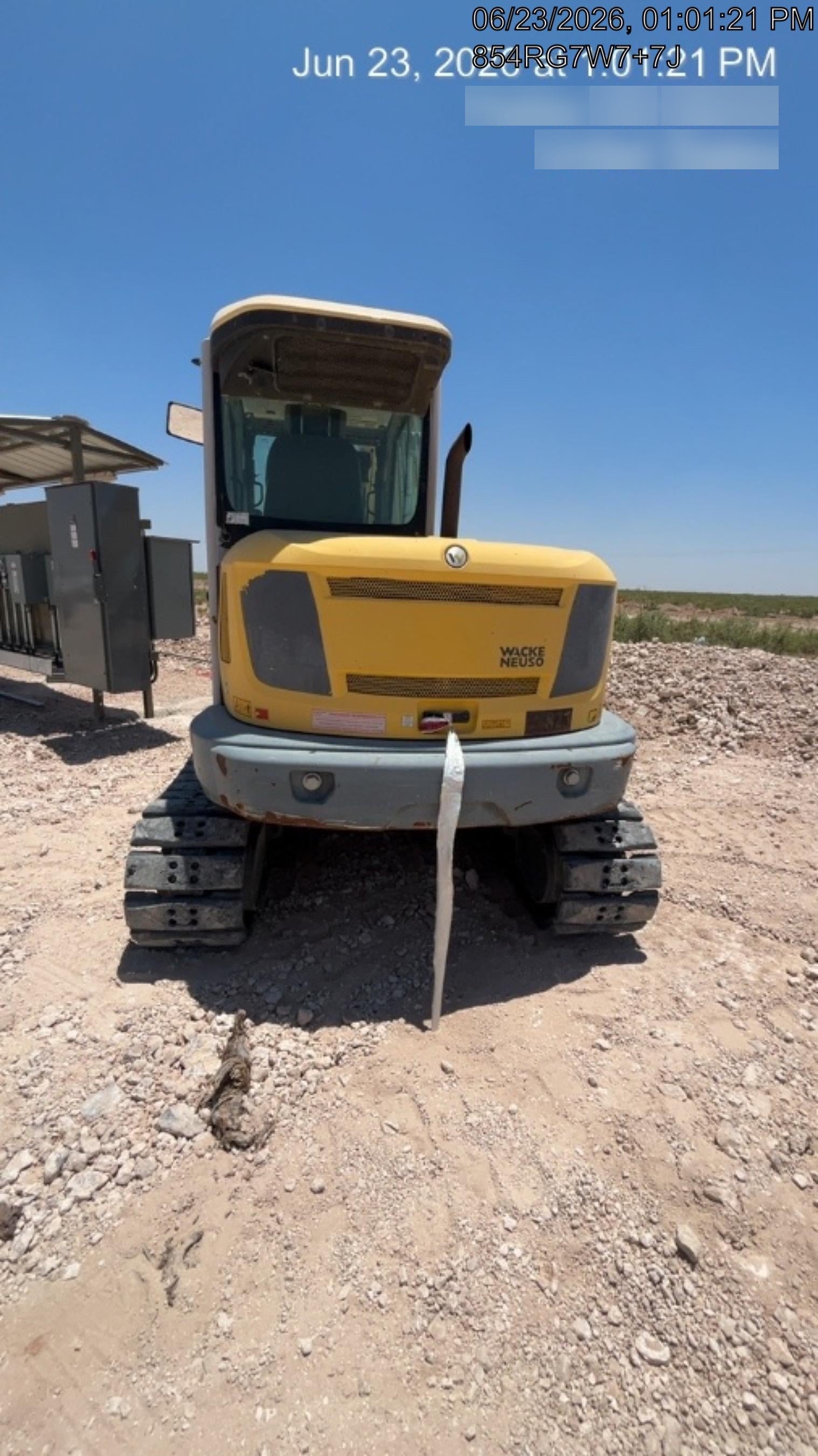 2019 Wacker Neuson ET90 Enclosed Cab, Hybrid Tracks, Long Dipperstick, T4, Hydraulic Thumb w/Manual QC, Buckets: 18/24/36"