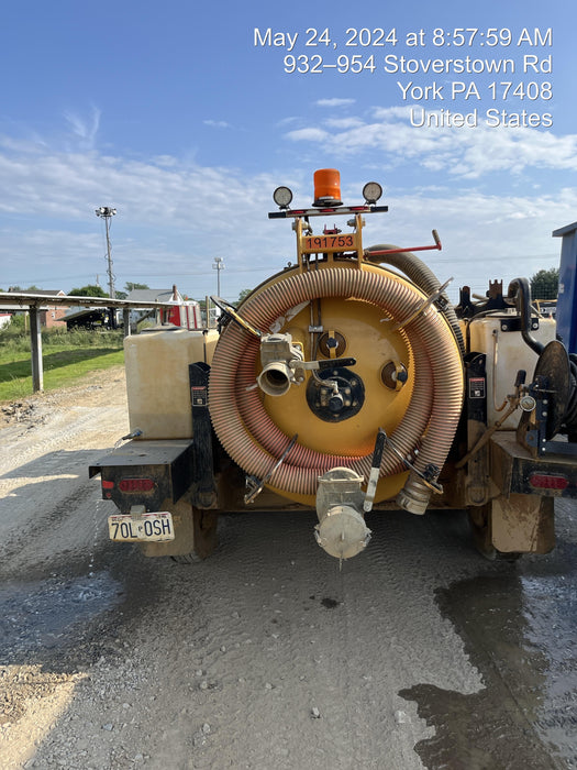 2021 Vac-Tron LP573XDT T4 Koehler Diesel Engine, 500 Gallon Debris Tank, x2 100 Gallon Water Tanks