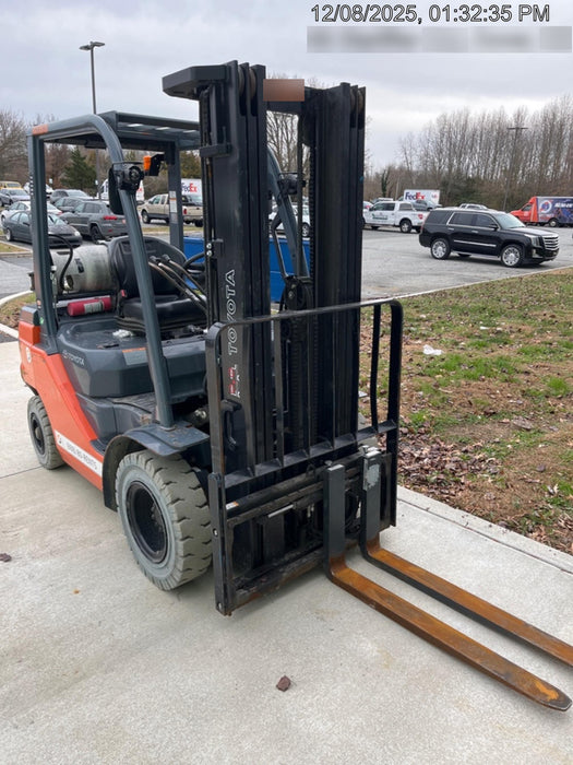 2022 TOYOTA 50-8FGU25