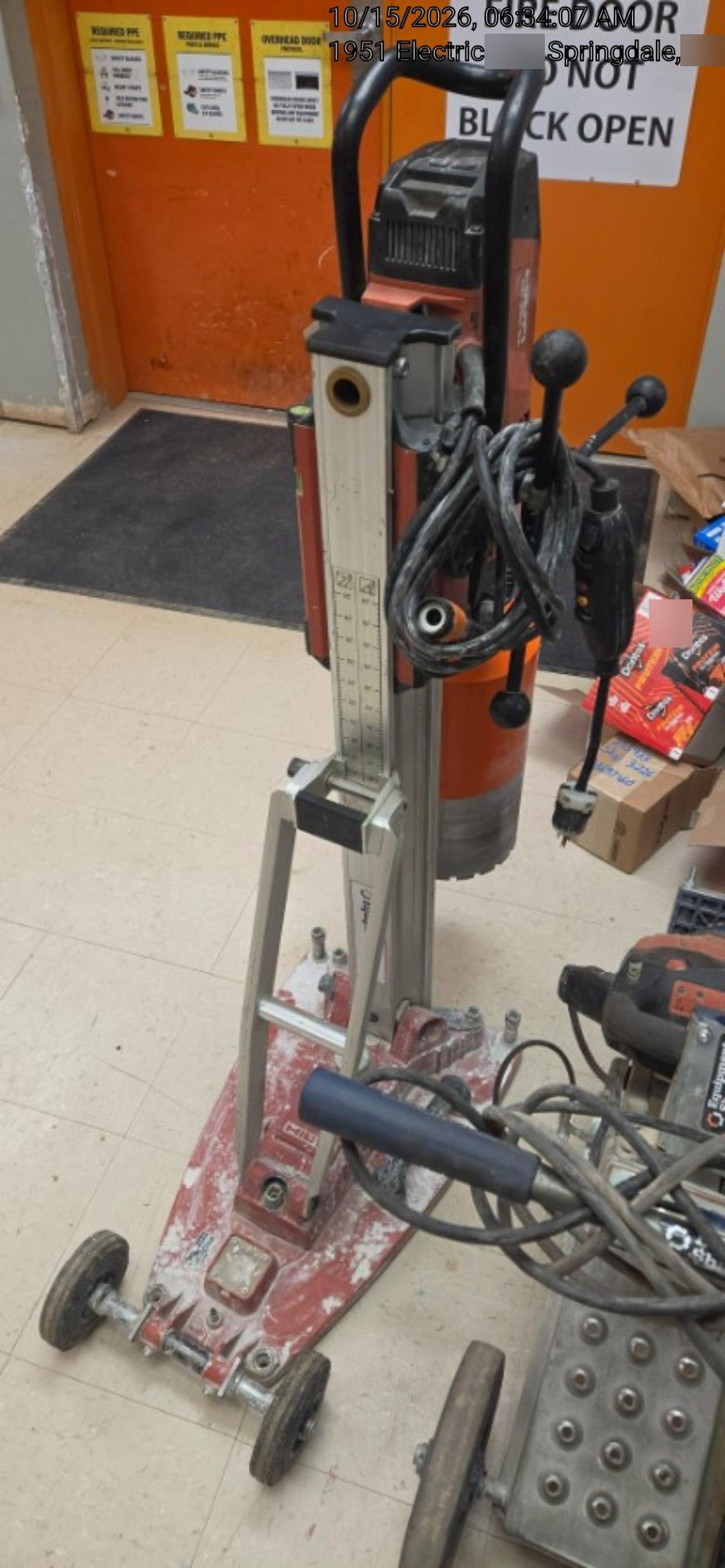 2023 HILTI DD250E