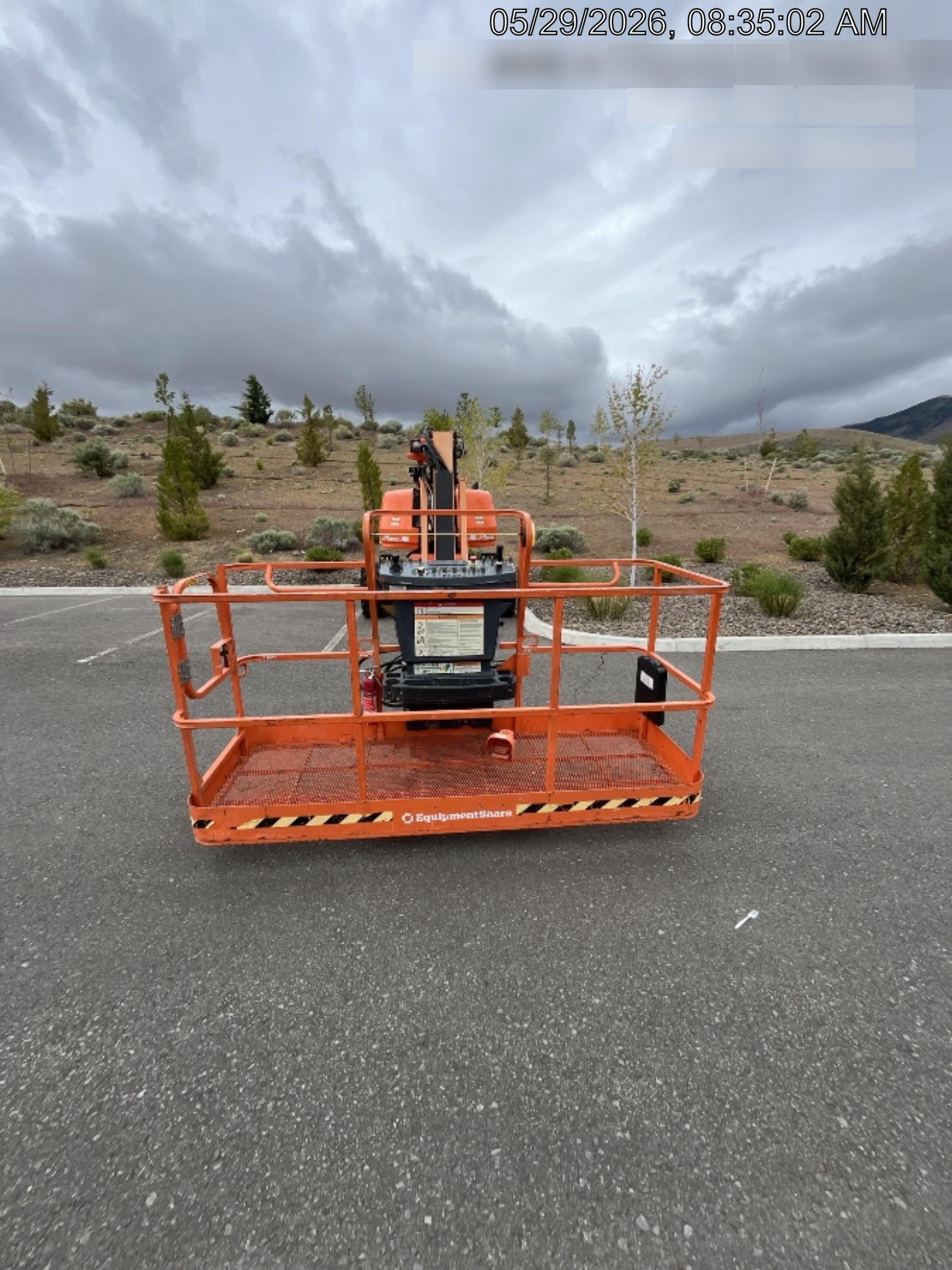 2022 JLG 660SJ