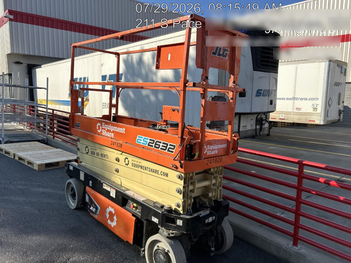 2022 JLG ES2632