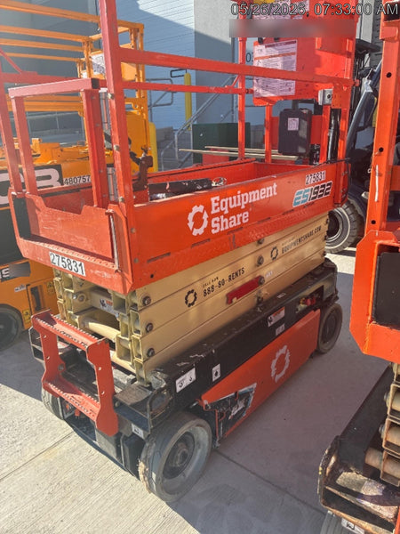 2022 JLG ES1932
