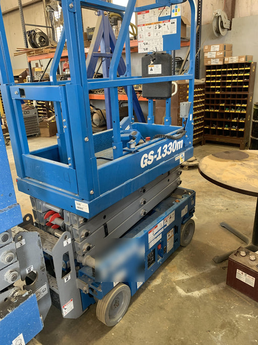 2021 GENIE GS-1330m