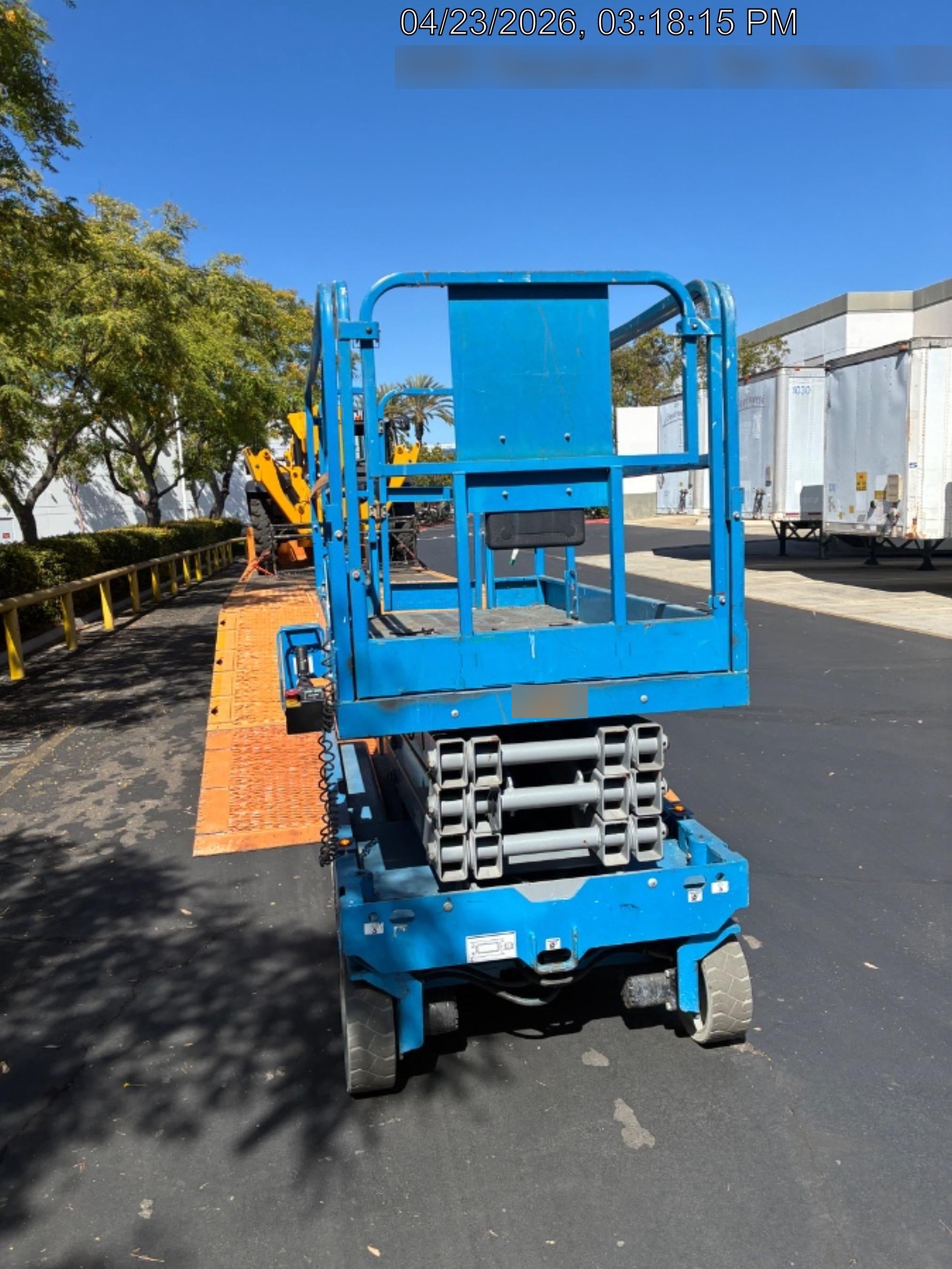 2019 Genie GS-2646 folding rails with full height swing gate