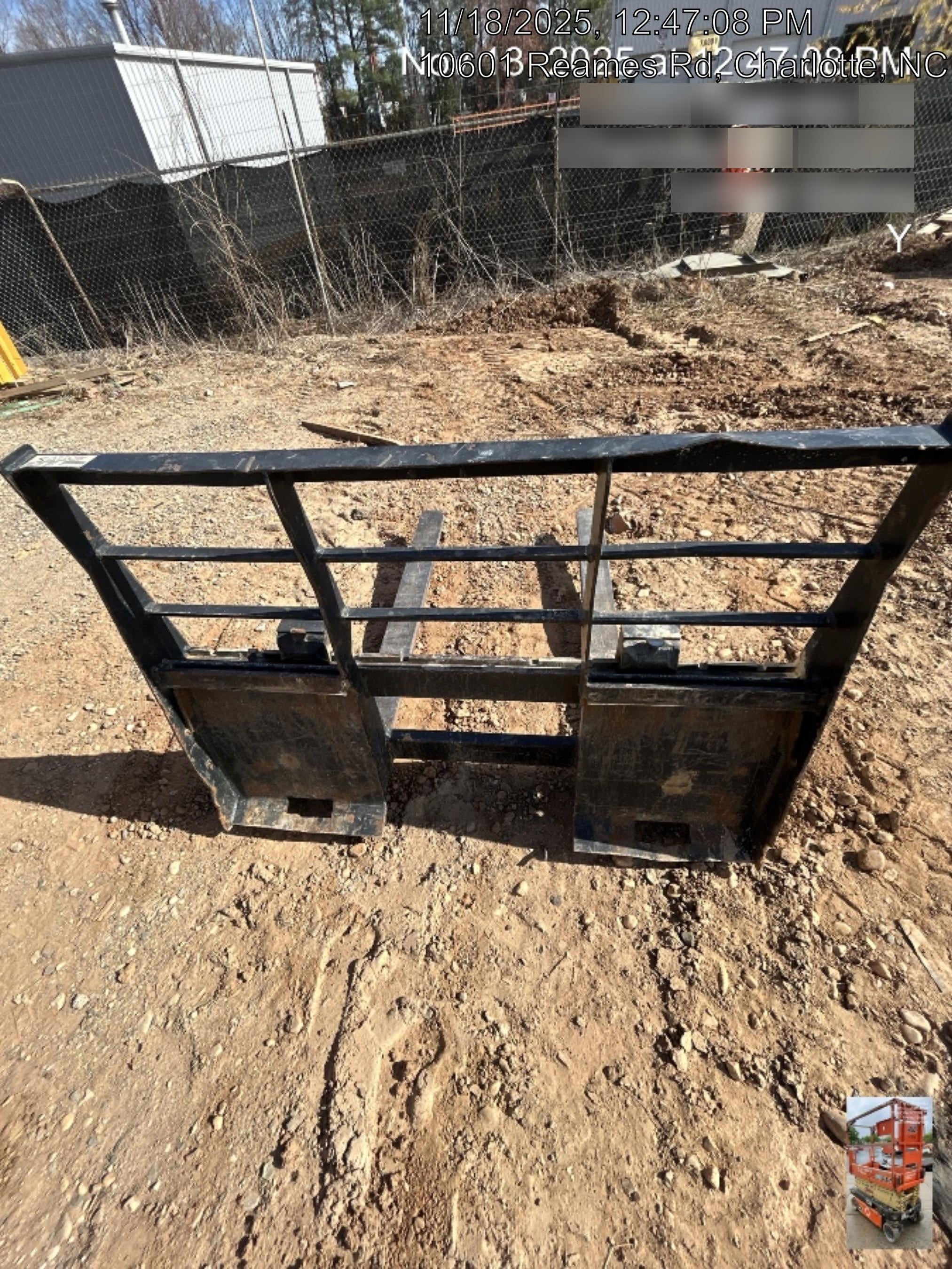 2022 ARROW MATERIAL HANDLING 60" Pallet Forks - Arrow