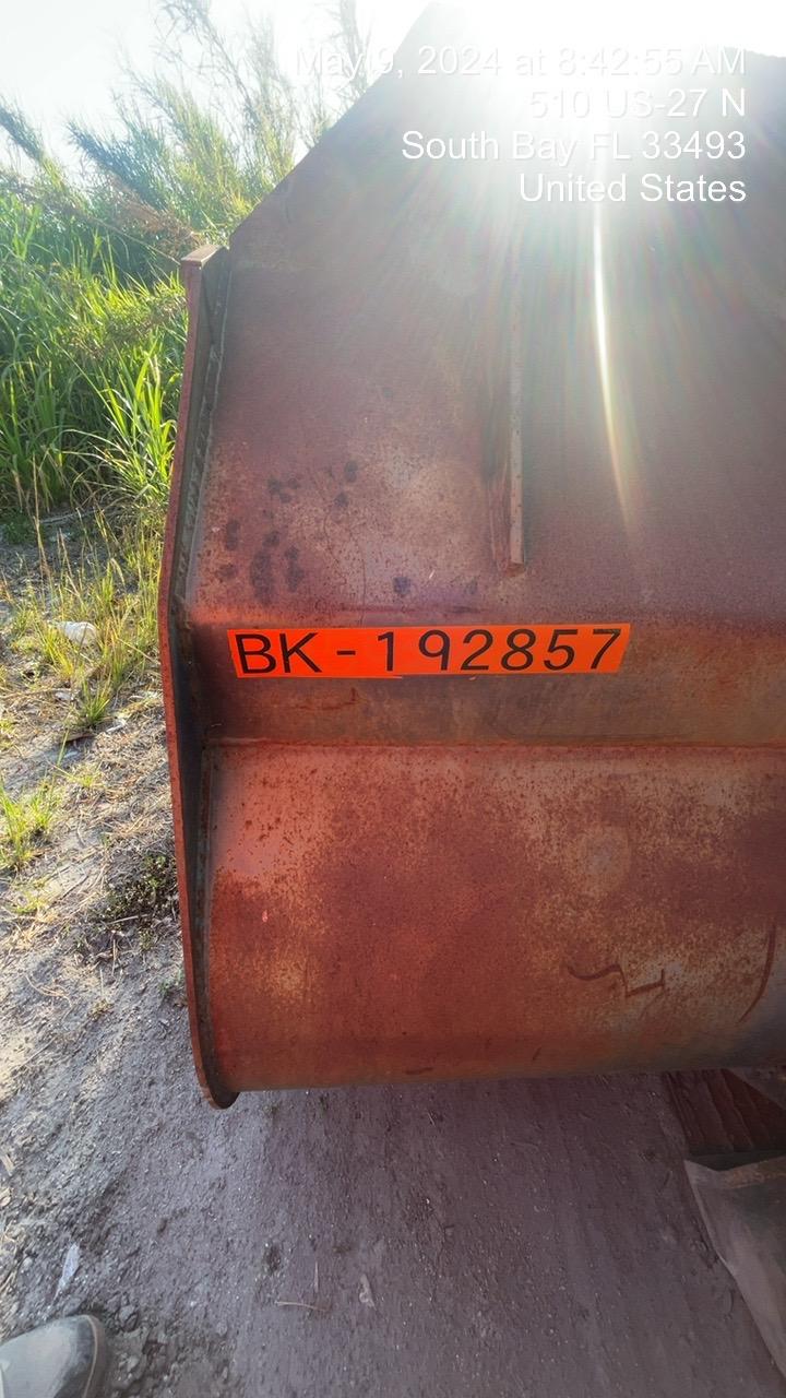 2018 WERK-BRAU 3.5 cu yd Bucket - Werk-Brau