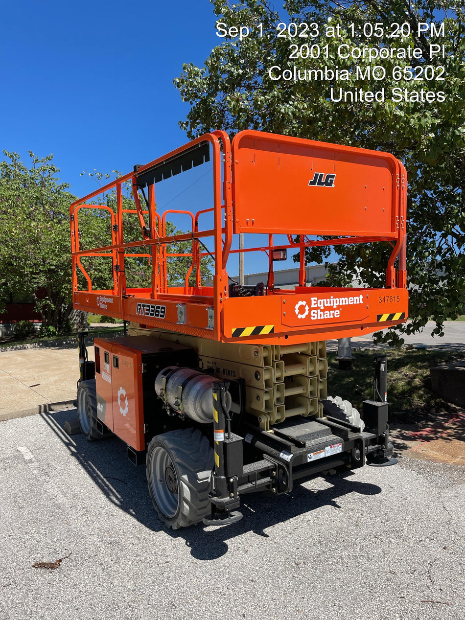 2023 JLG RT3369