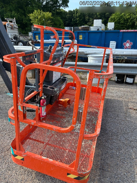 2025 JLG 800AJ