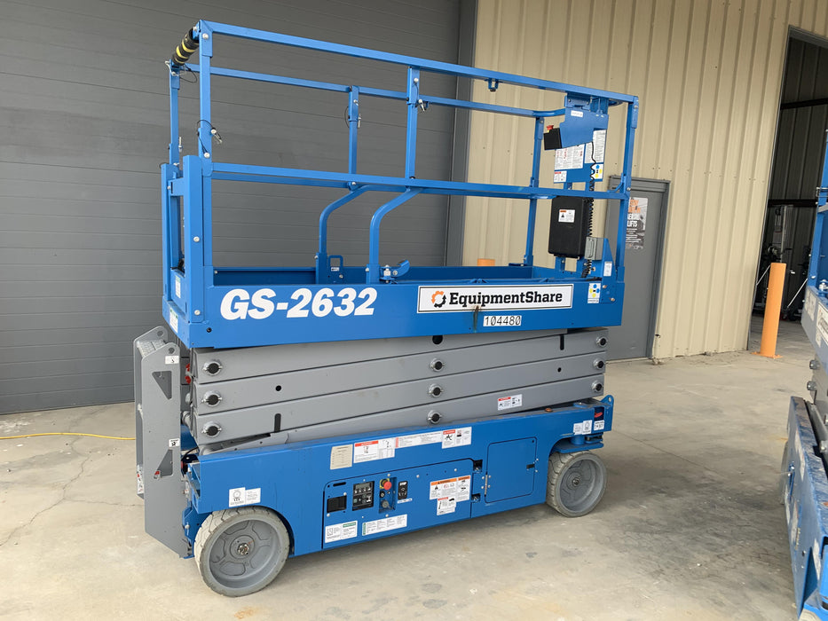 2020 Genie GS-2632 Solid NM Tires, Folding Rails with Half-Height Swing Gate, Beacon