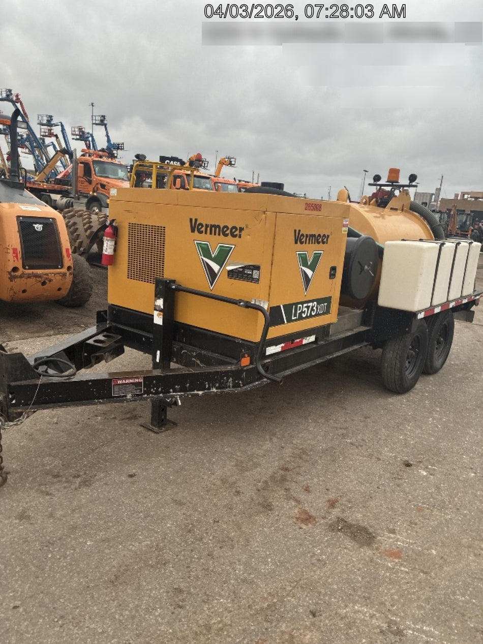 2022 Vac-Tron LP573XDT T4 Koehler Diesel Engine, 500 Gallon Debris Tank, x2 100 Gallon Water Tanks
