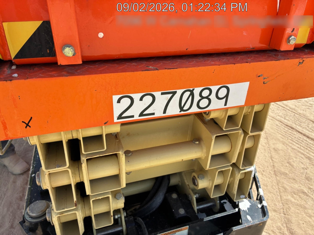 2022 JLG ES2632