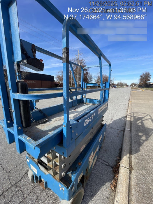 2020 Genie GS-1930 Solid Non Marking Tires, Beacon, Folding rails with half height swing gate