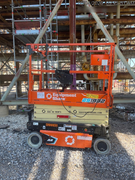 2024 JLG ES1932