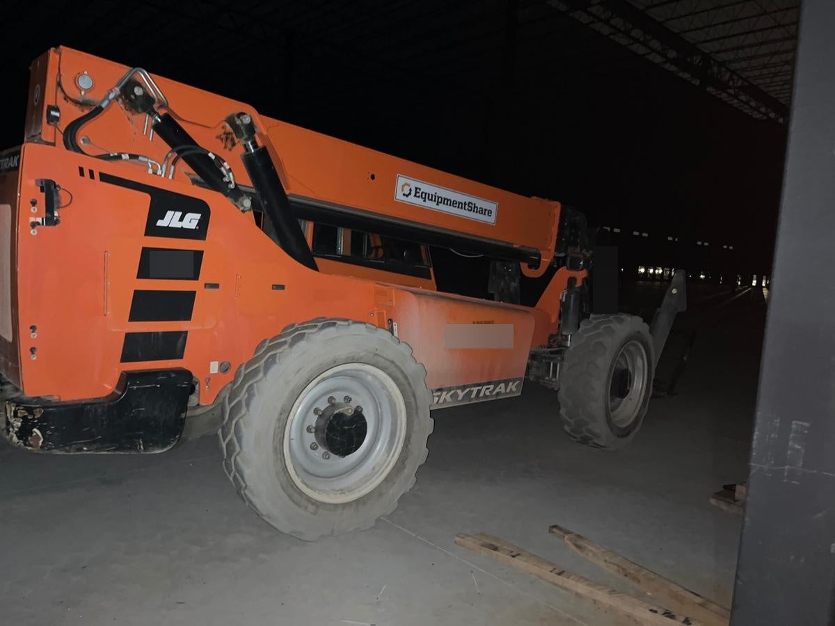 2021 SKYTRAK 10054
