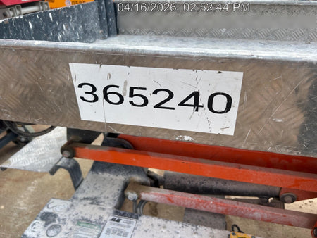 2023 JLG 1030P