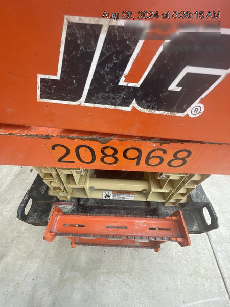 2022 JLG ES1932