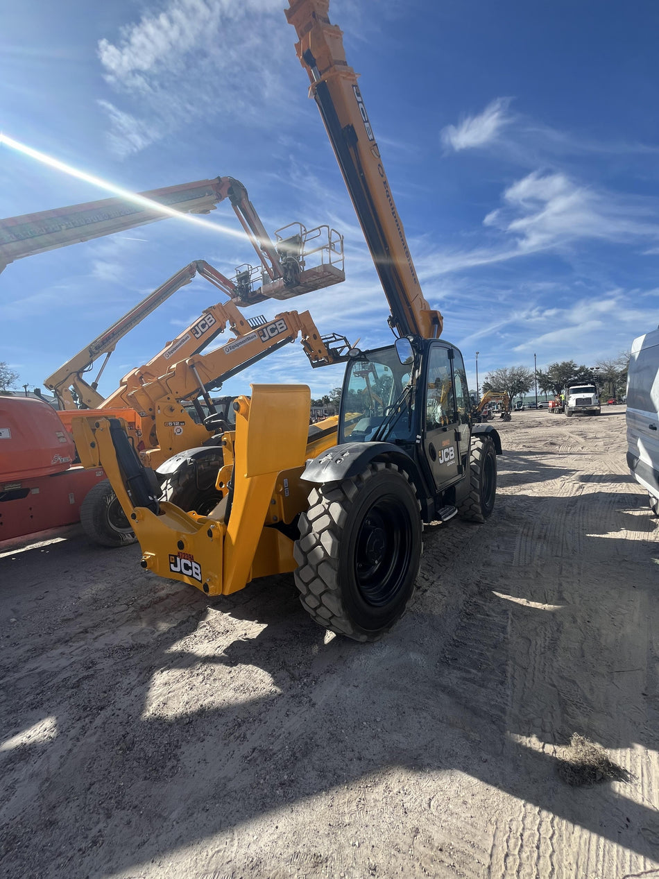 2025 JCB 510-56