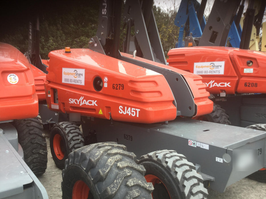 2017 SKYJACK SJ45T+