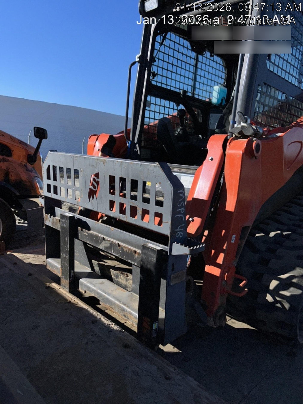 2019 ARROW MATERIAL HANDLING 60" Pallet Forks - Arrow