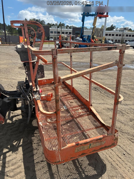 2019 JLG 660SJ