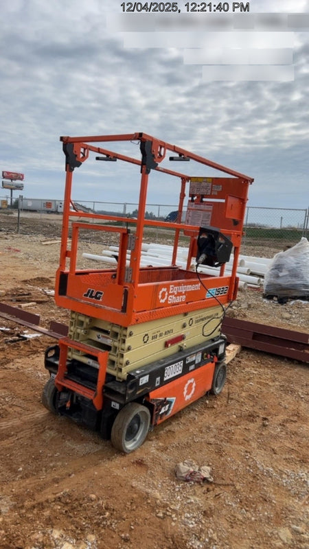 2023 JLG ES1932