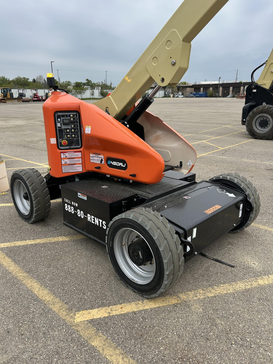 2026 JLG E450AJ