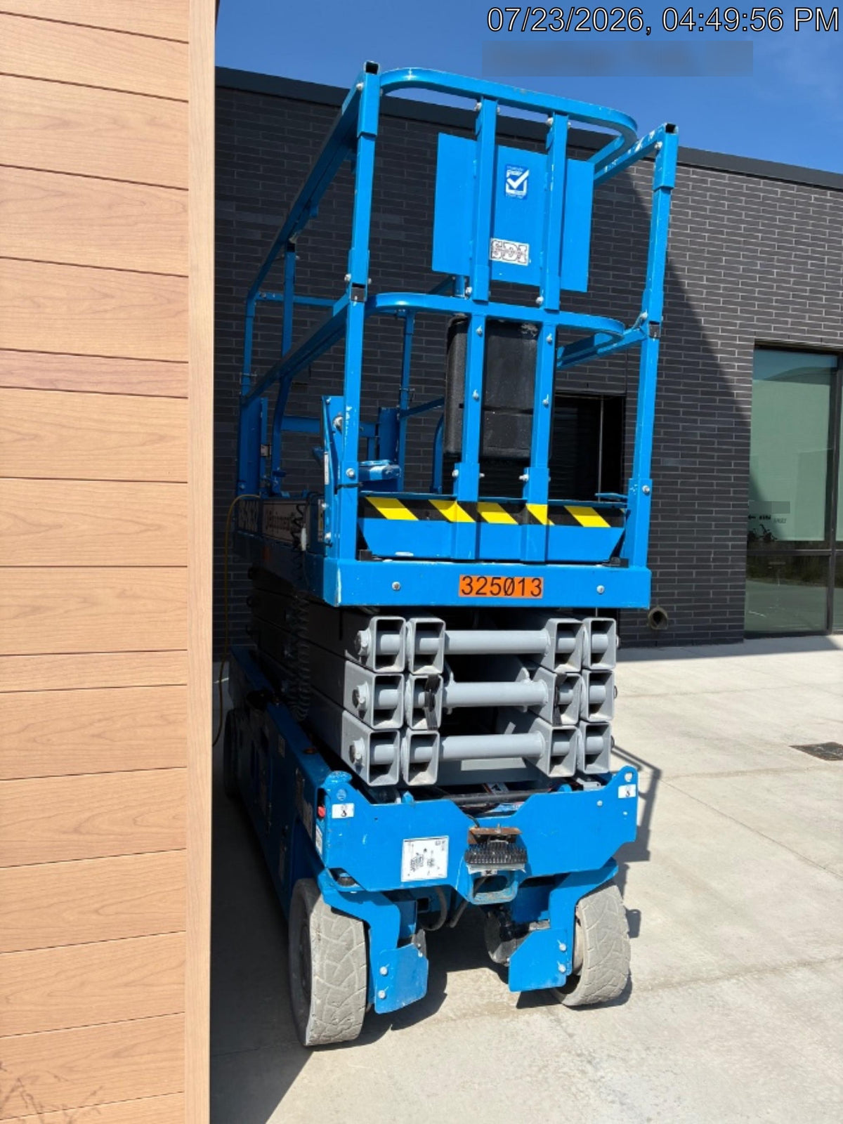 2023 GENIE GS-2632