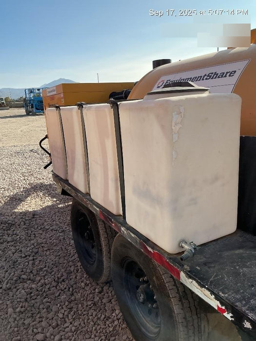 2023 Vac-Tron LP573XDT T4 Koehler Diesel Engine, 500 Gallon Debris Tank, x2 100 Gallon Water Tanks