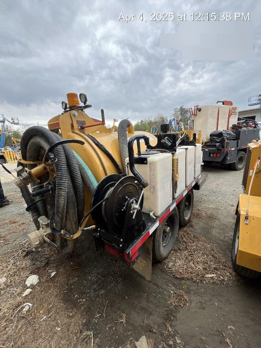 2022 Vac-Tron LP573XDT T4 Koehler Diesel Engine, 500 Gallon Debris Tank, x2 100 Gallon Water Tanks