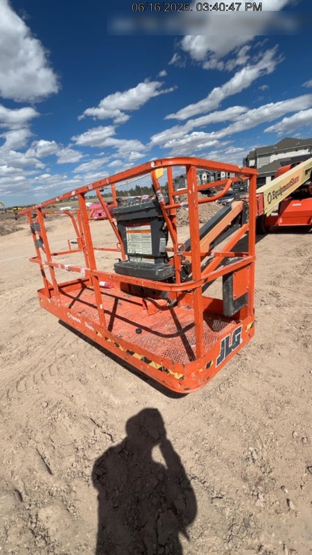 2023 JLG 660SJ