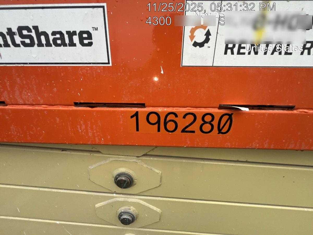 2021 JLG R3246