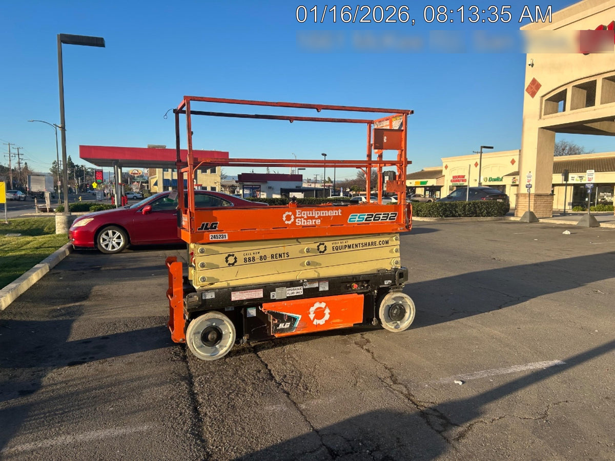 2022 JLG ES2632
