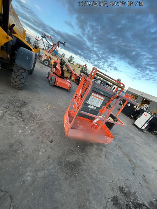 2019 JLG E400AJPN