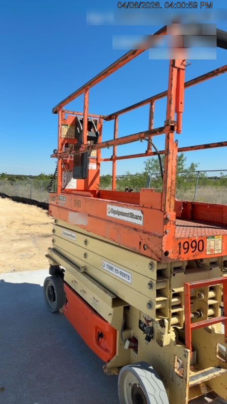 2016 JLG 2632ES