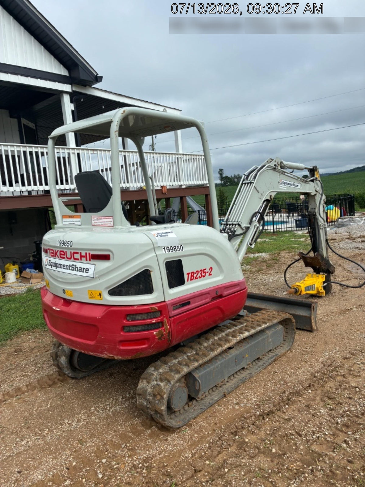 2022 TAKEUCHI TB235-2R