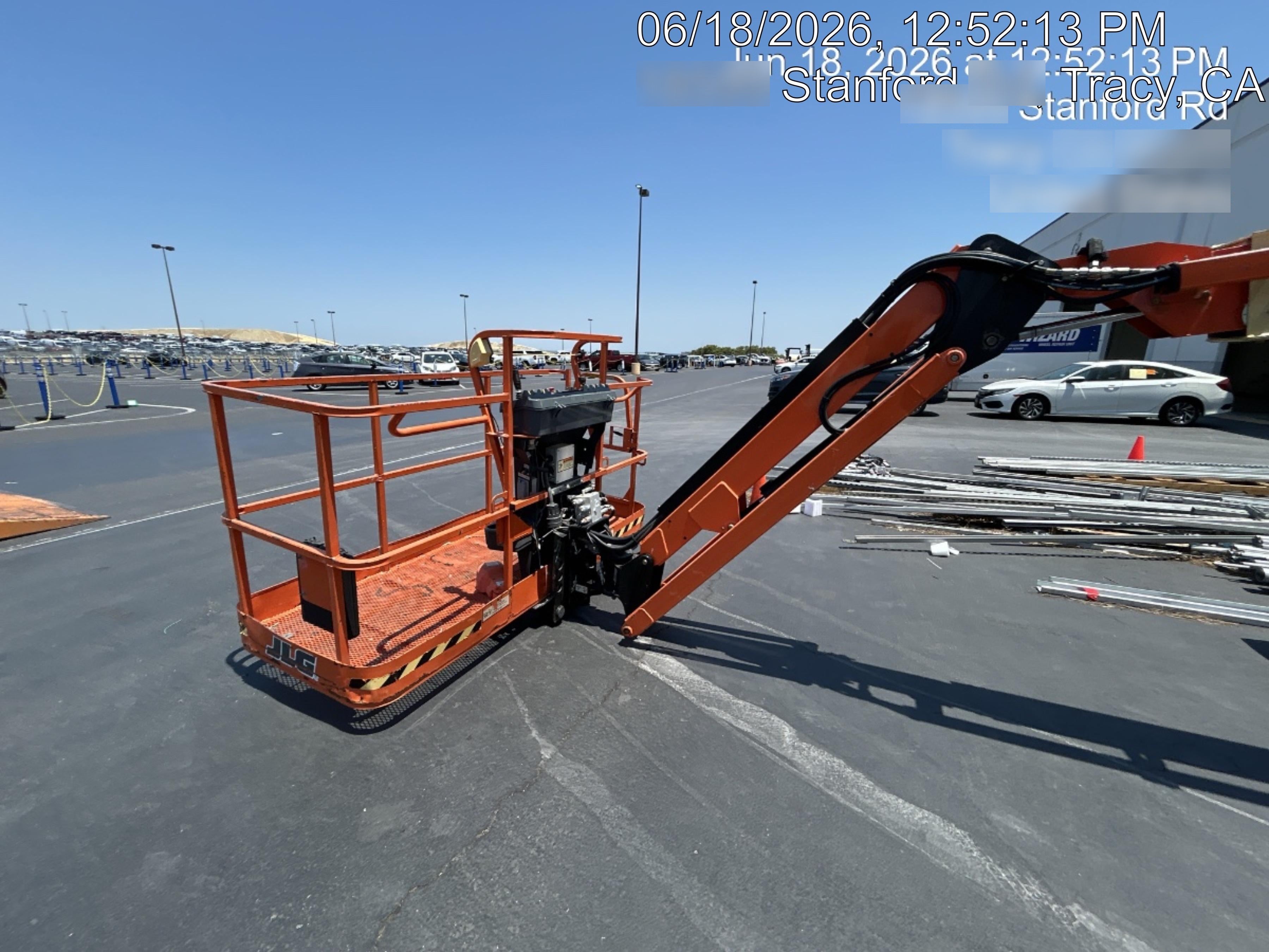 2021 JLG 600AJ