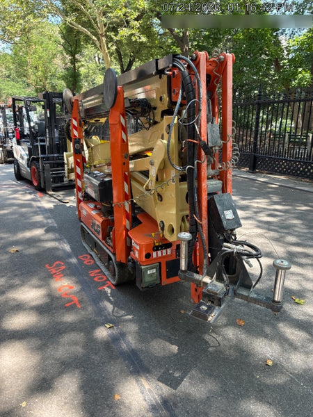 2021 JLG X600AJ