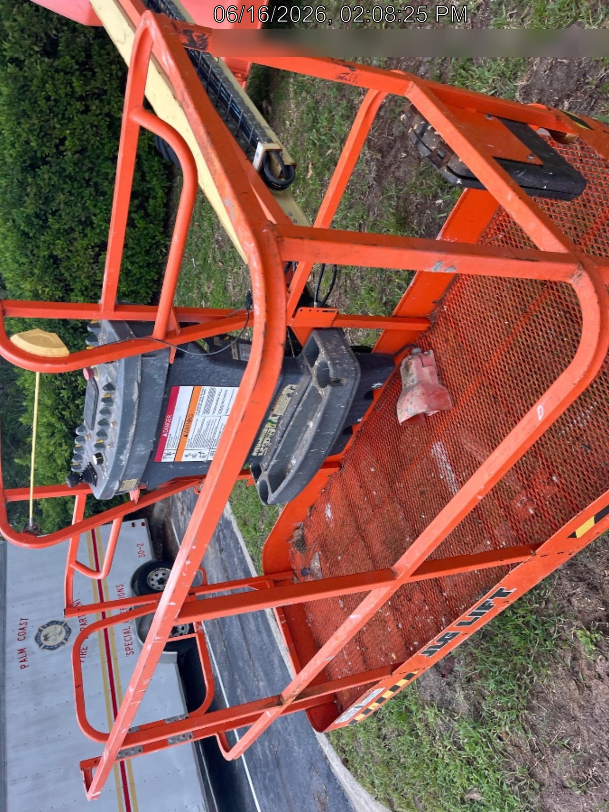 2021 JLG 400S