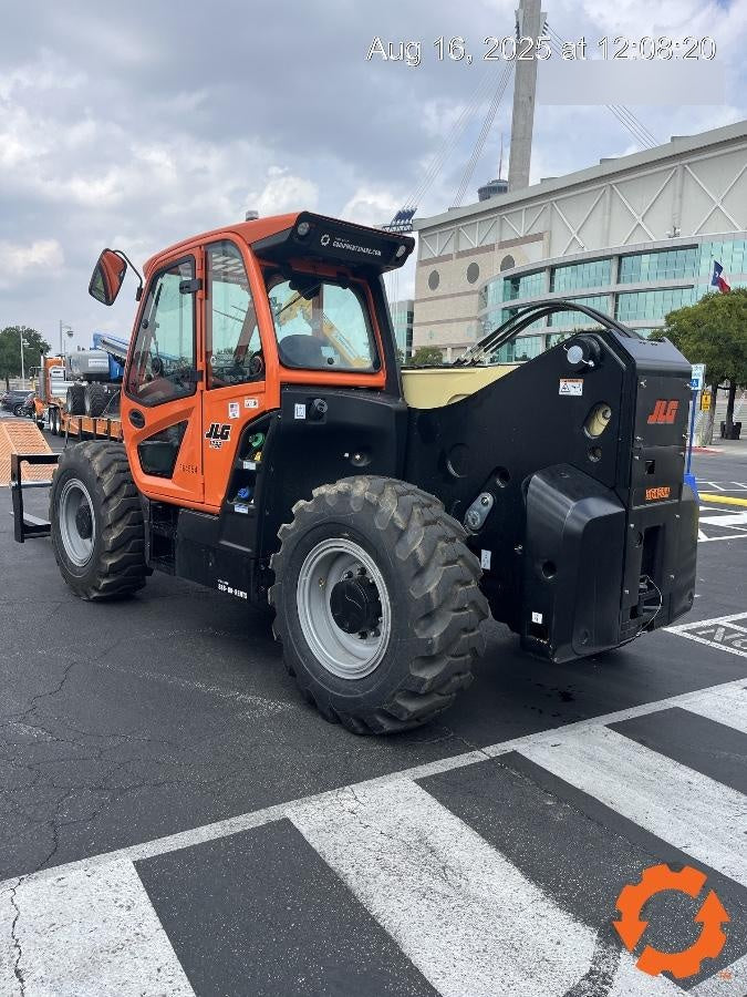 2025 JLG 1732