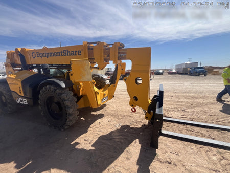 2025 JCB 512-56
