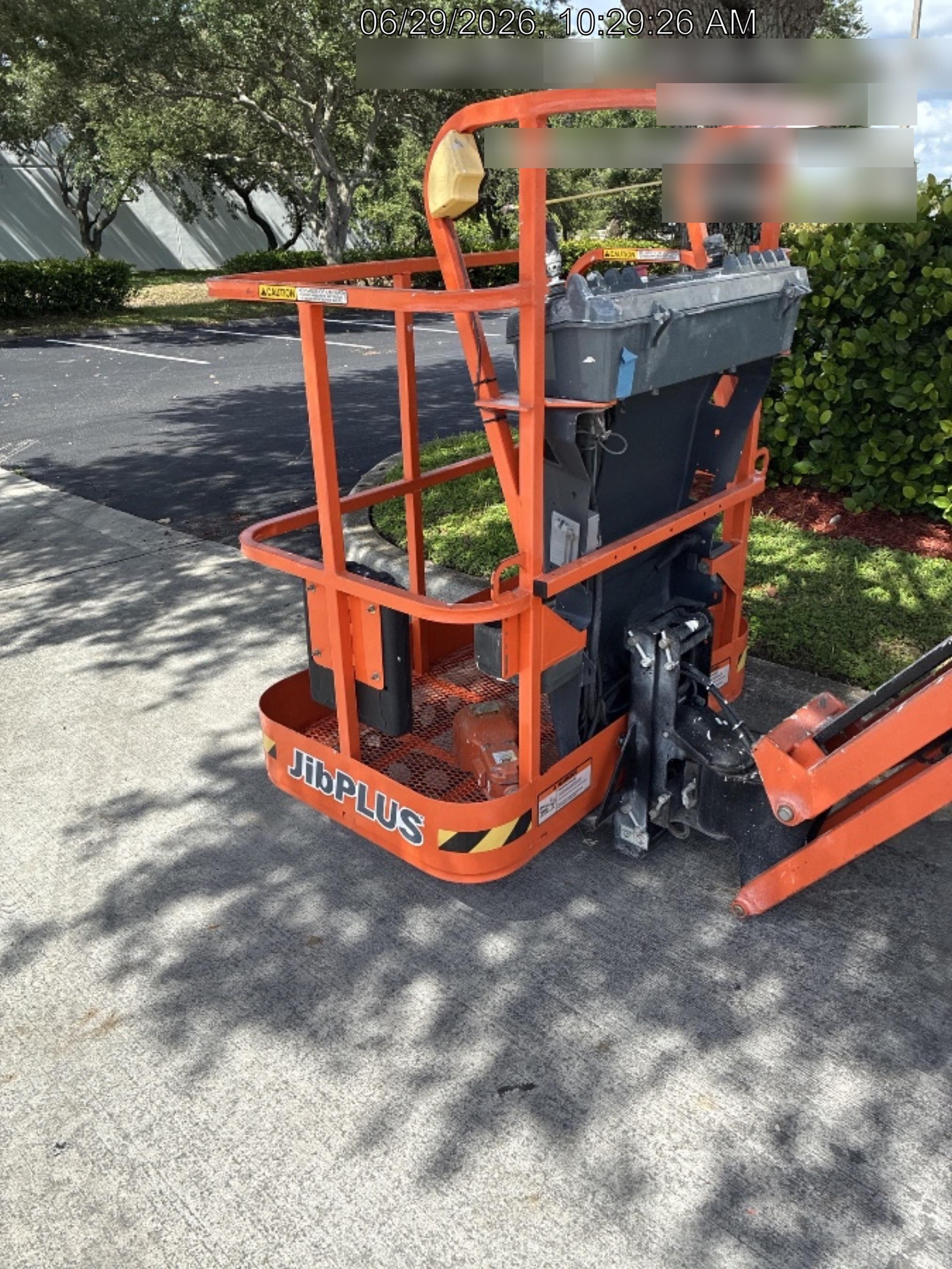 2021 JLG E400AJP Narrow